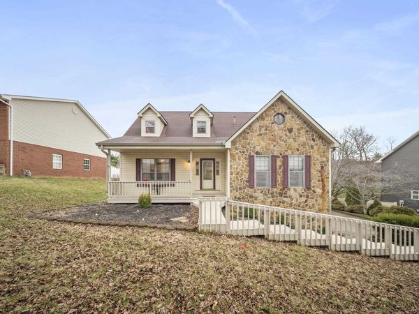 611 Avery, Flatwoods, KY 41139