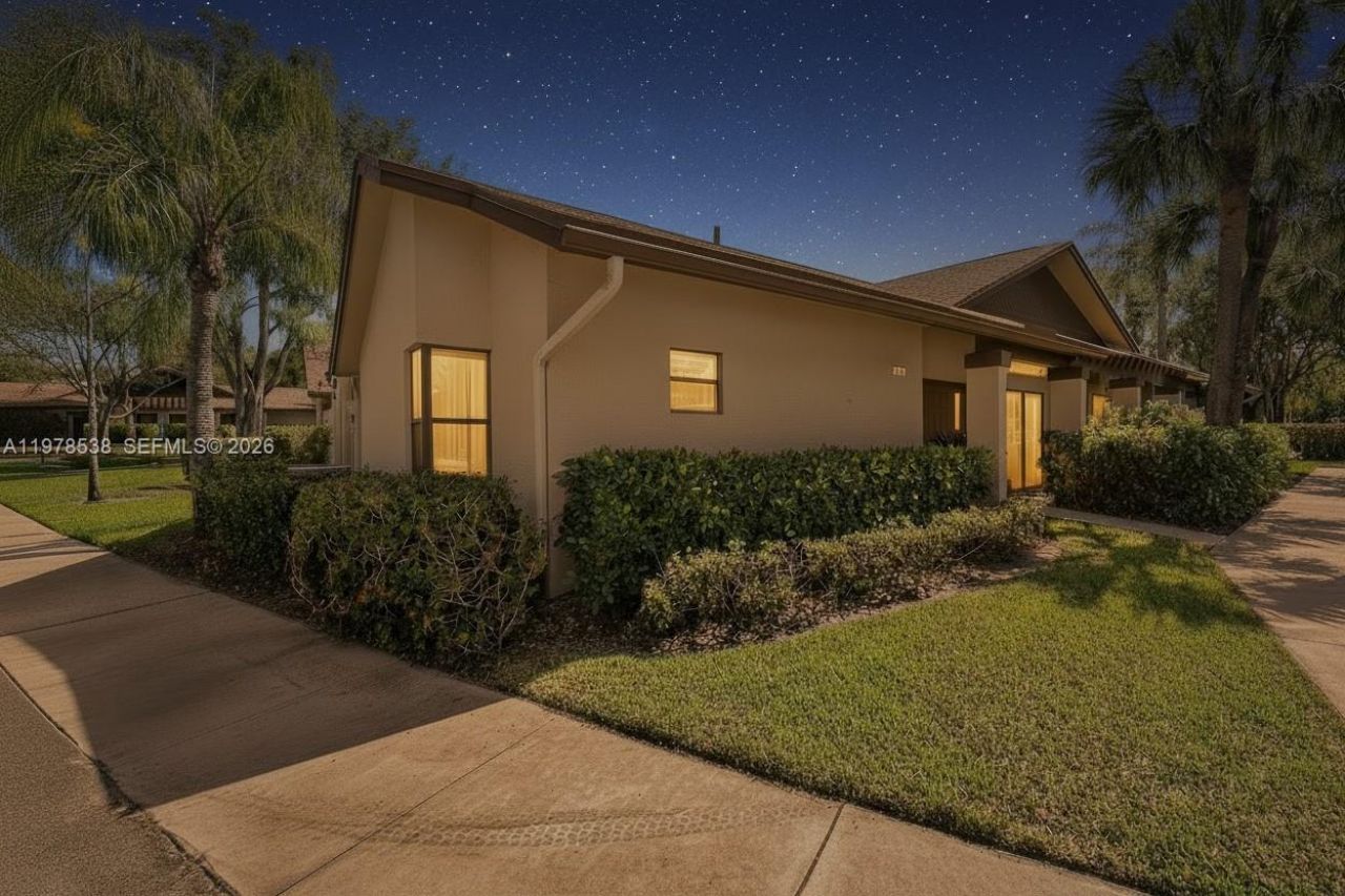 2616 N Carambola Cir N, Unit 1702, Coconut Creek, FL 33066 Photo