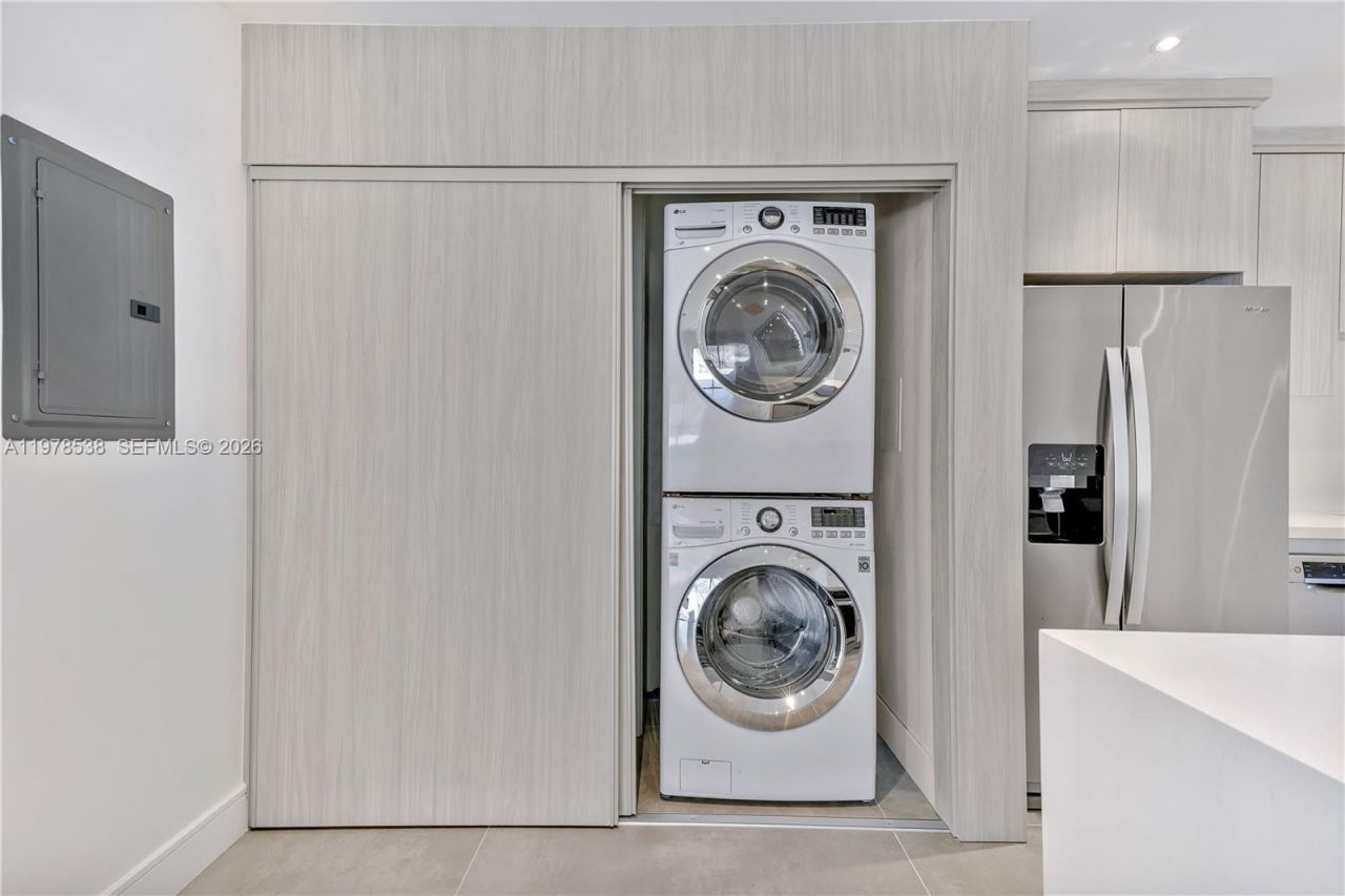 2616 N Carambola Cir N, Unit 1702, Coconut Creek, FL 33066 Photo