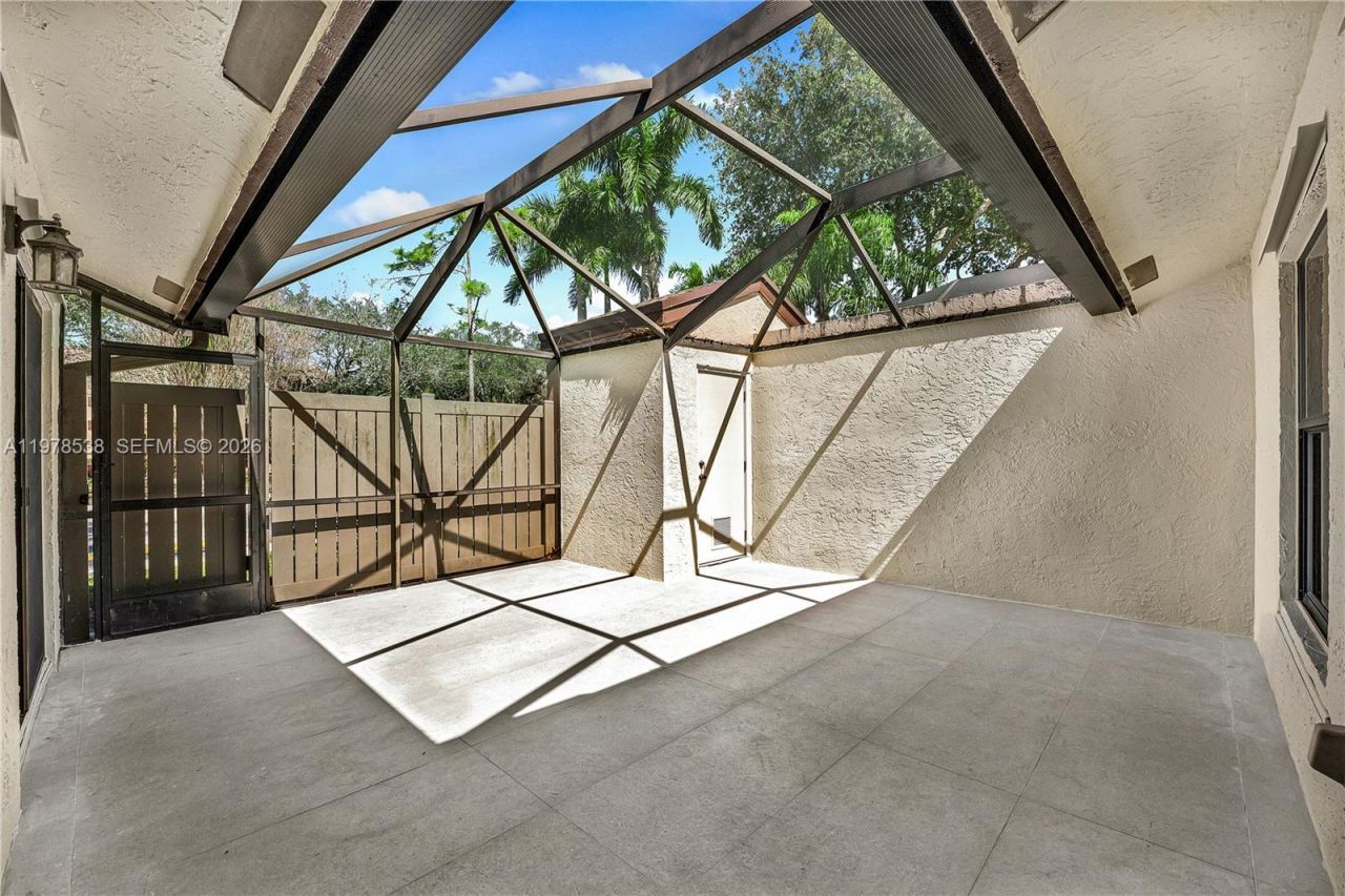 2616 N Carambola Cir N, Unit 1702, Coconut Creek, FL 33066 Photo