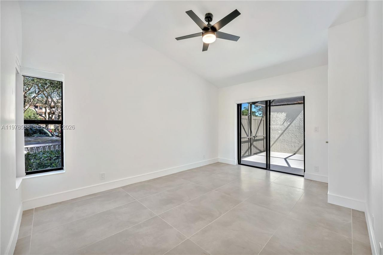 2616 N Carambola Cir N, Unit 1702, Coconut Creek, FL 33066 Photo