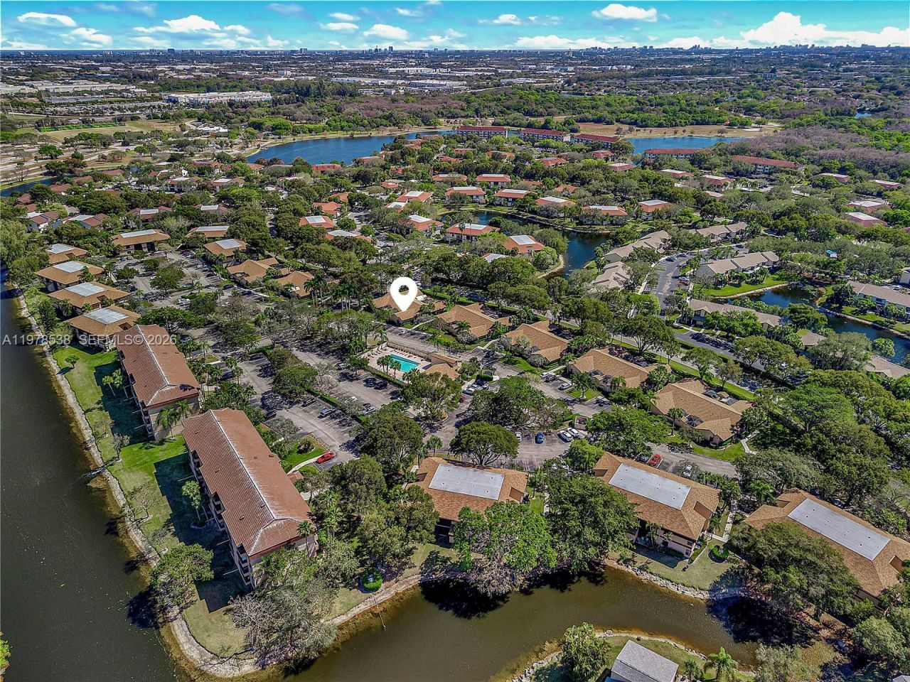 2616 N Carambola Cir N, Unit 1702, Coconut Creek, FL 33066 Photo