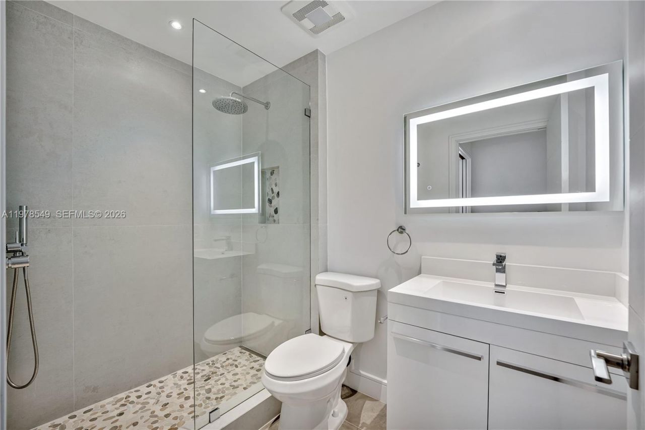 2616 N Carambola Cir N , Unit 1702, Coconut Creek, FL 33066 Photo