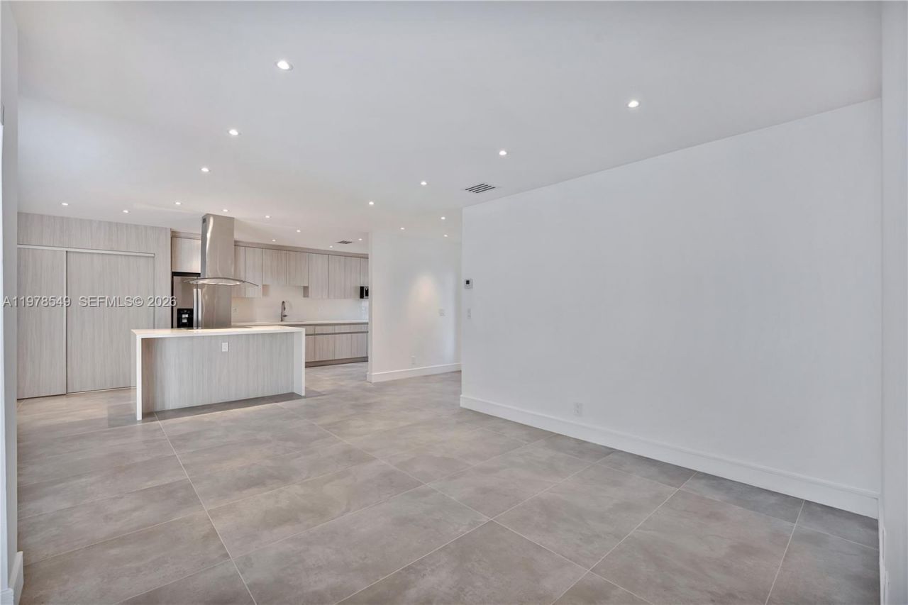 2616 N Carambola Cir N , Unit 1702, Coconut Creek, FL 33066 Photo