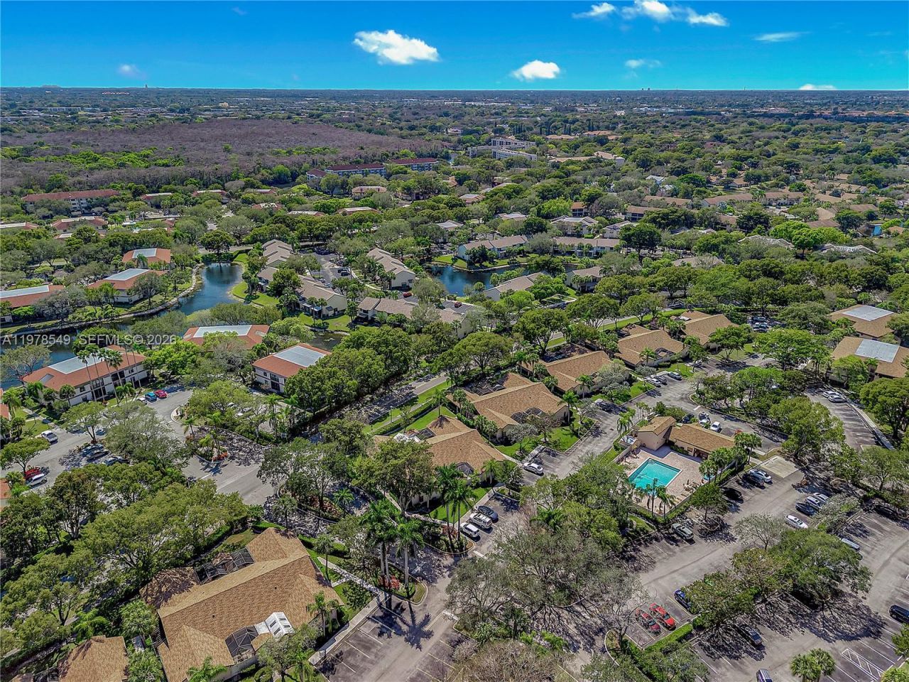 2616 N Carambola Cir N , Unit 1702, Coconut Creek, FL 33066 Photo