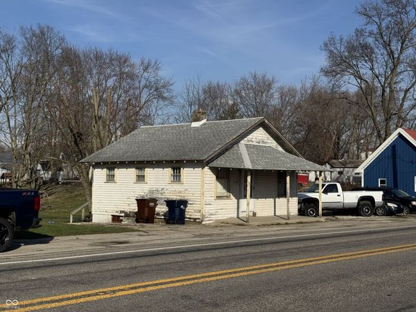 7108 W Us Highway 52, Arlington, IN 46104