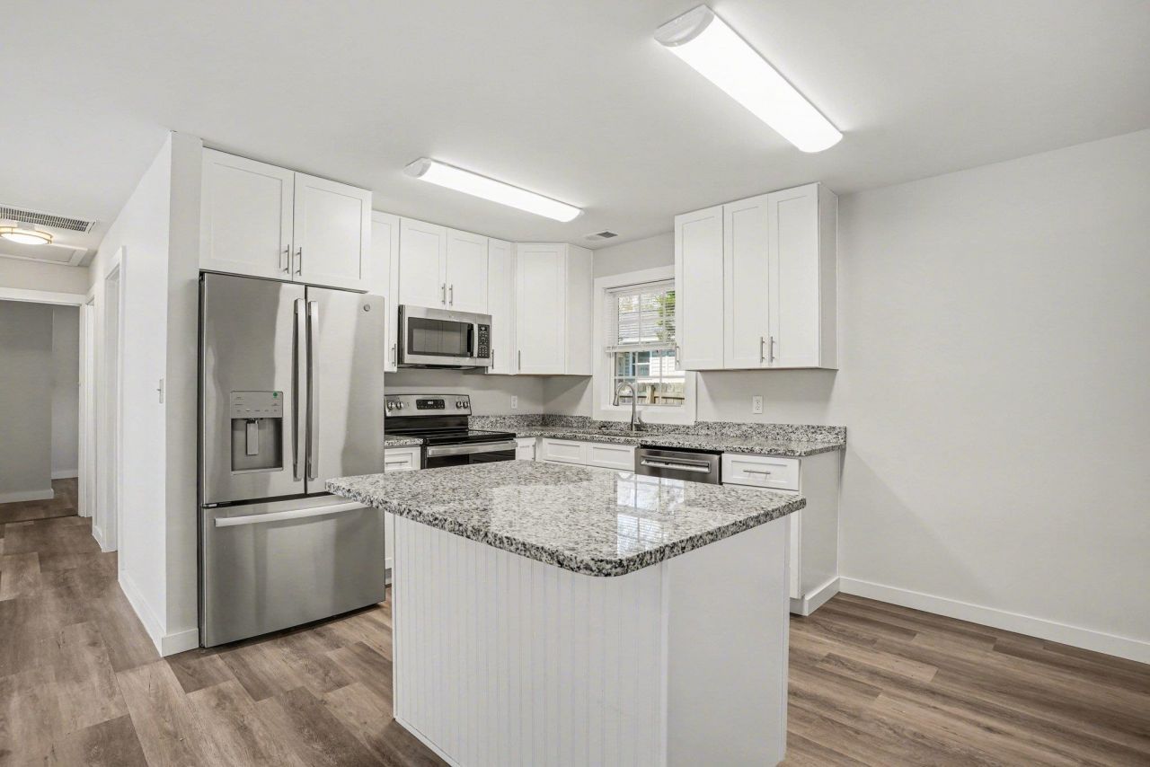 419 Pine Dr. N Photo 17