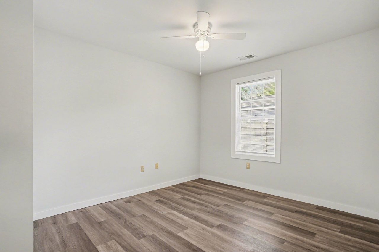 419 Pine Dr. N Photo 20