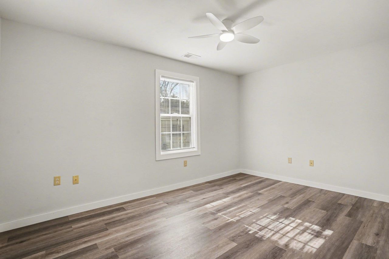 419 Pine Dr. N Photo 22