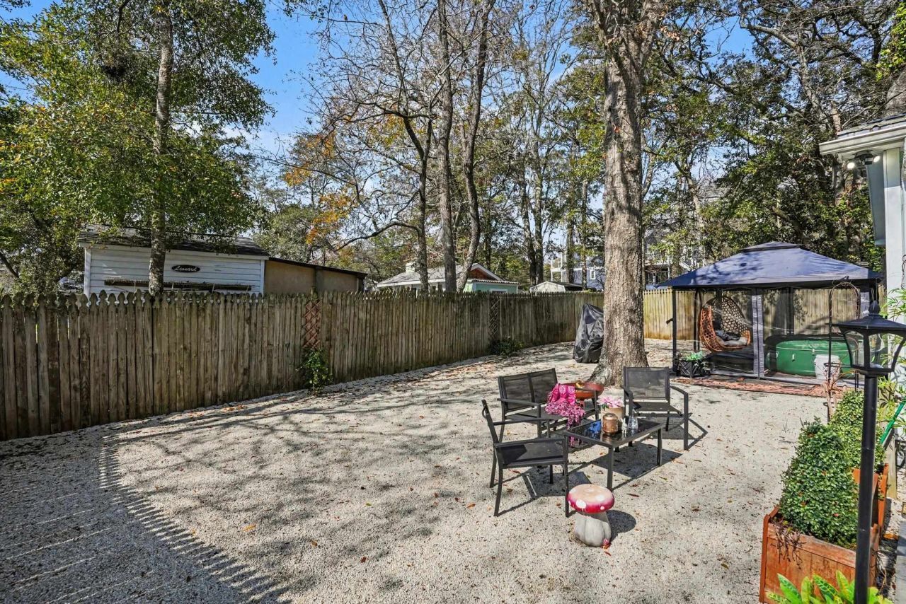 419 Pine Dr. N Photo 5