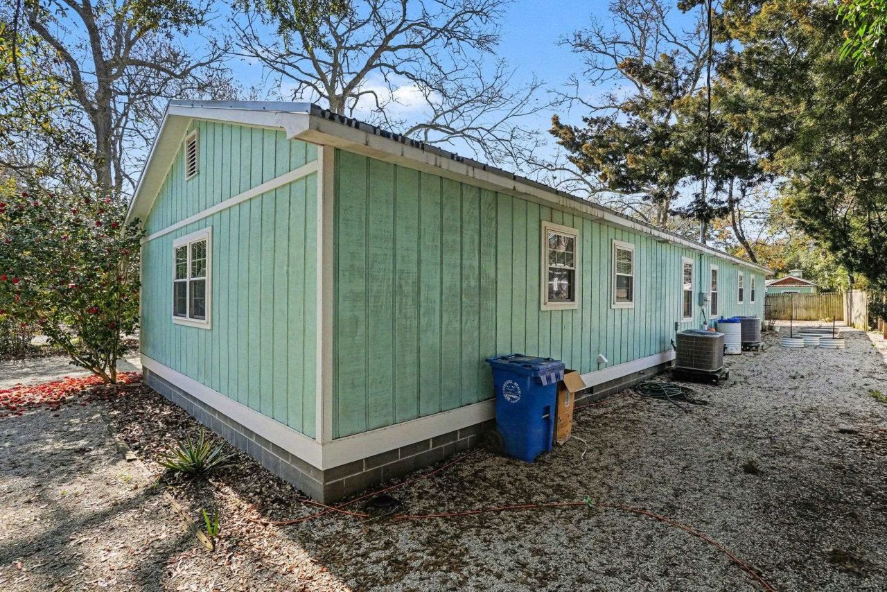 419 Pine Dr. N Photo 9