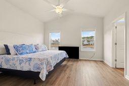 427 Mcgarry Dr. photo 4