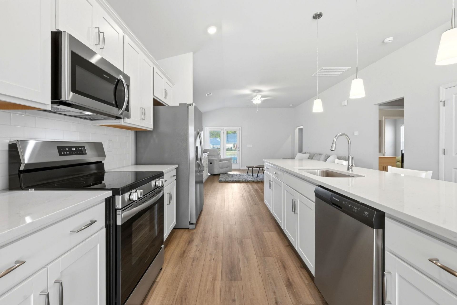 427 Mcgarry Dr. Photo 4