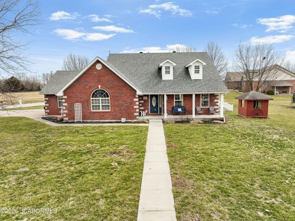 1135 CHURCHILL AVENUE, California, MO 65018