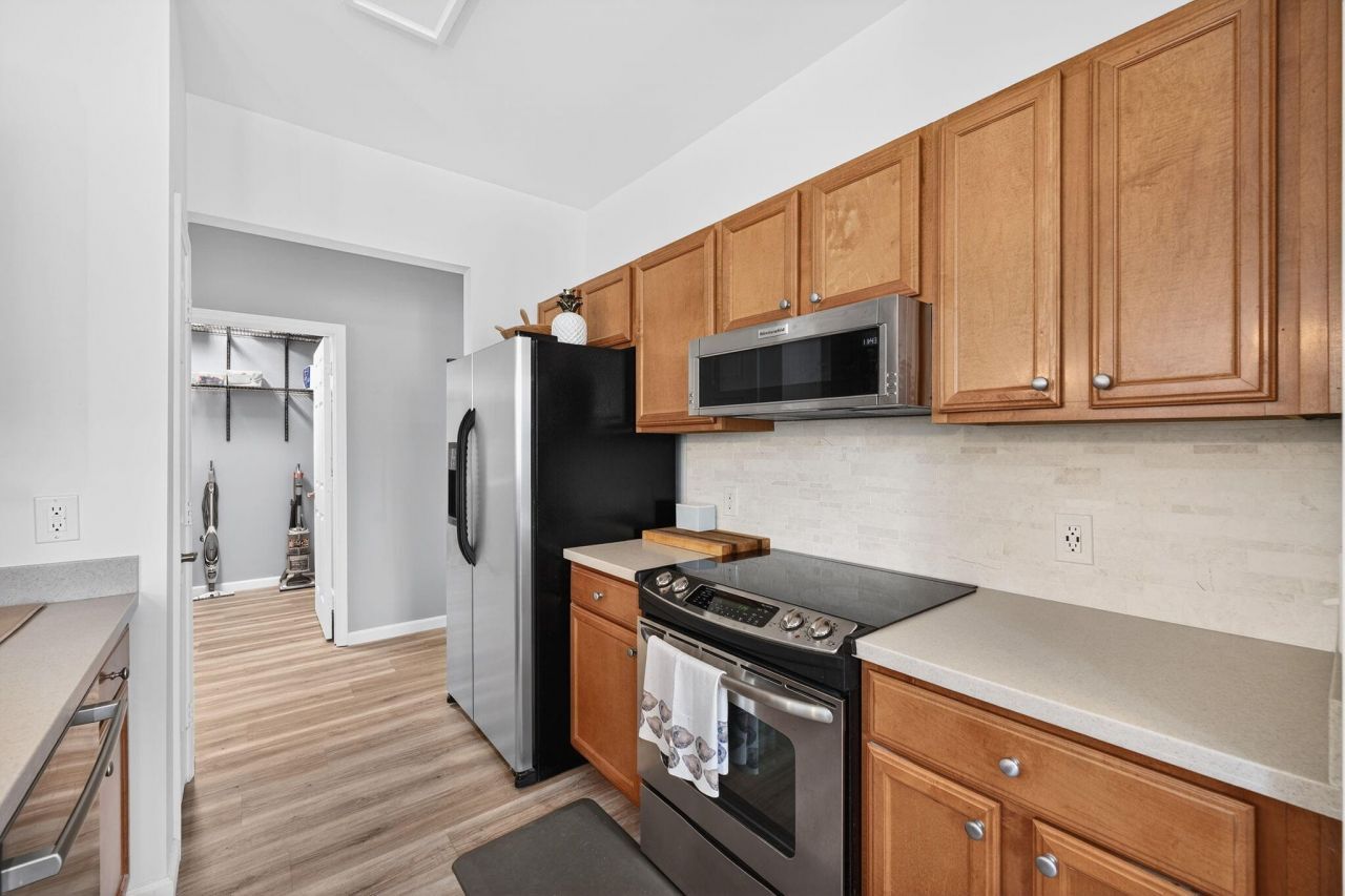 1225 Blakeway Street Photo 8