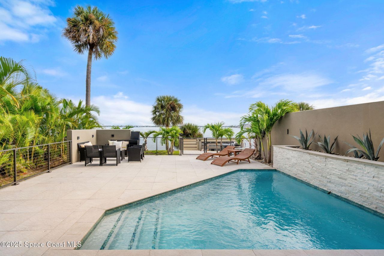 1807 Riverview Drive , Melbourne, FL 32901 Photo