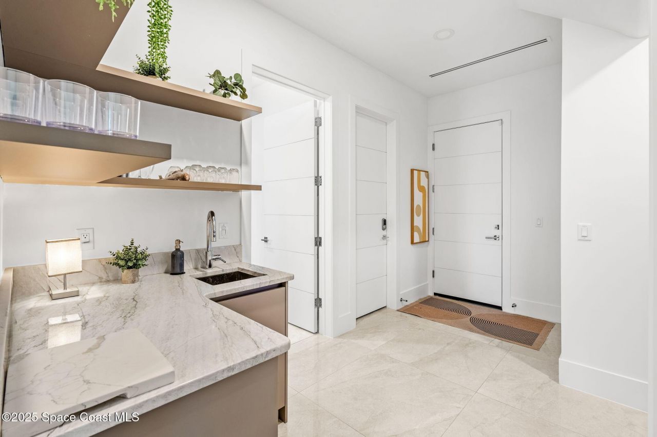 1807 Riverview Drive, Melbourne, FL 32901 Photo