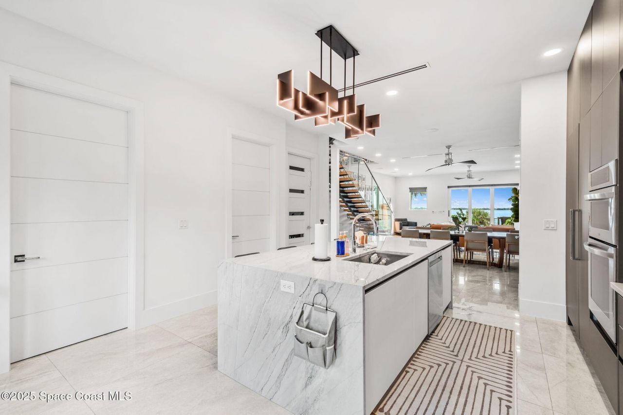 1807 Riverview Drive , Melbourne, FL 32901 Photo