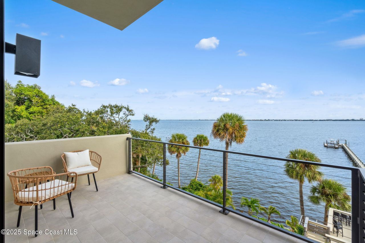 1807 Riverview Drive, Melbourne, FL 32901 Photo