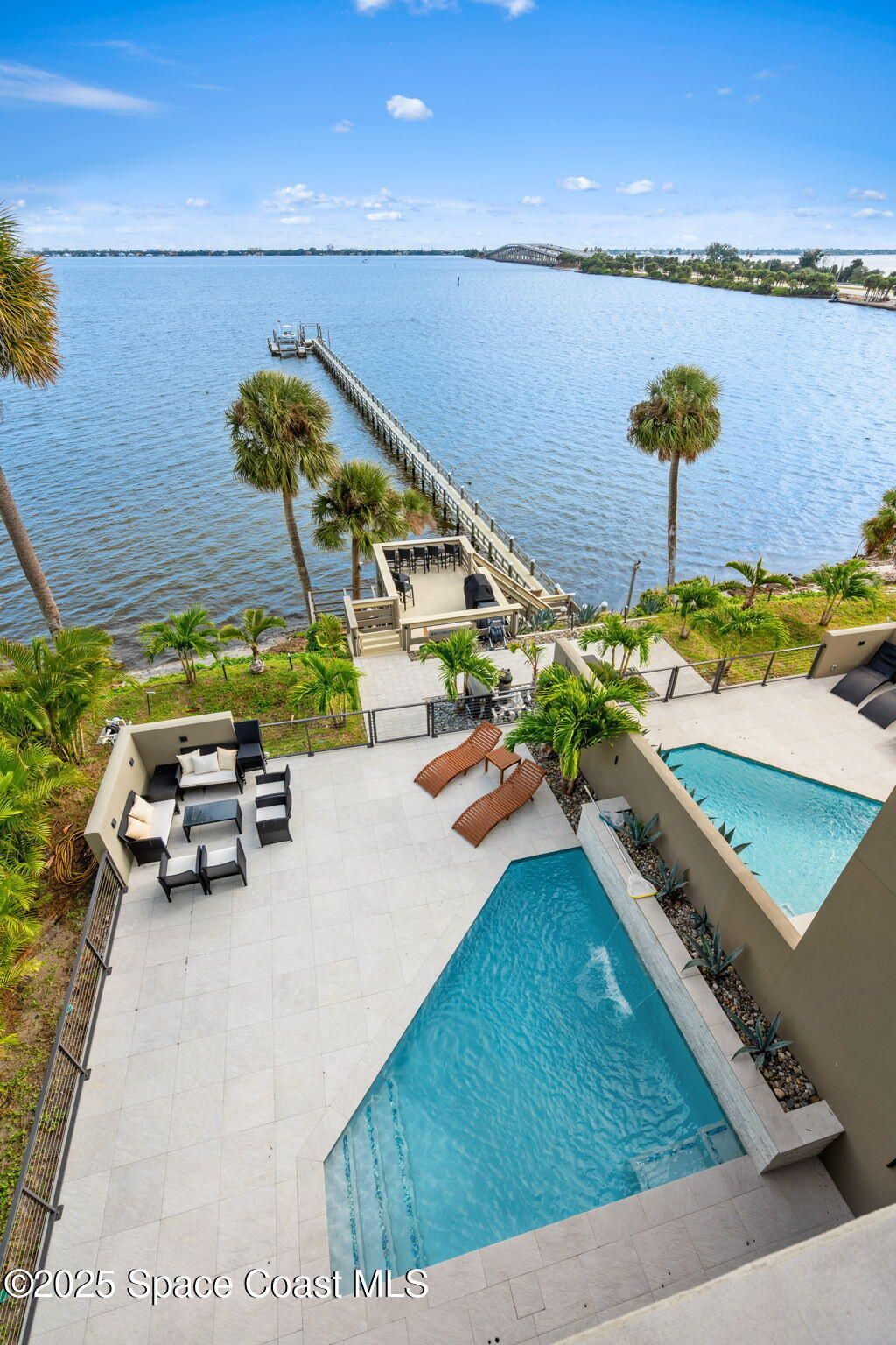 1807 Riverview Drive, Melbourne, FL 32901 Photo