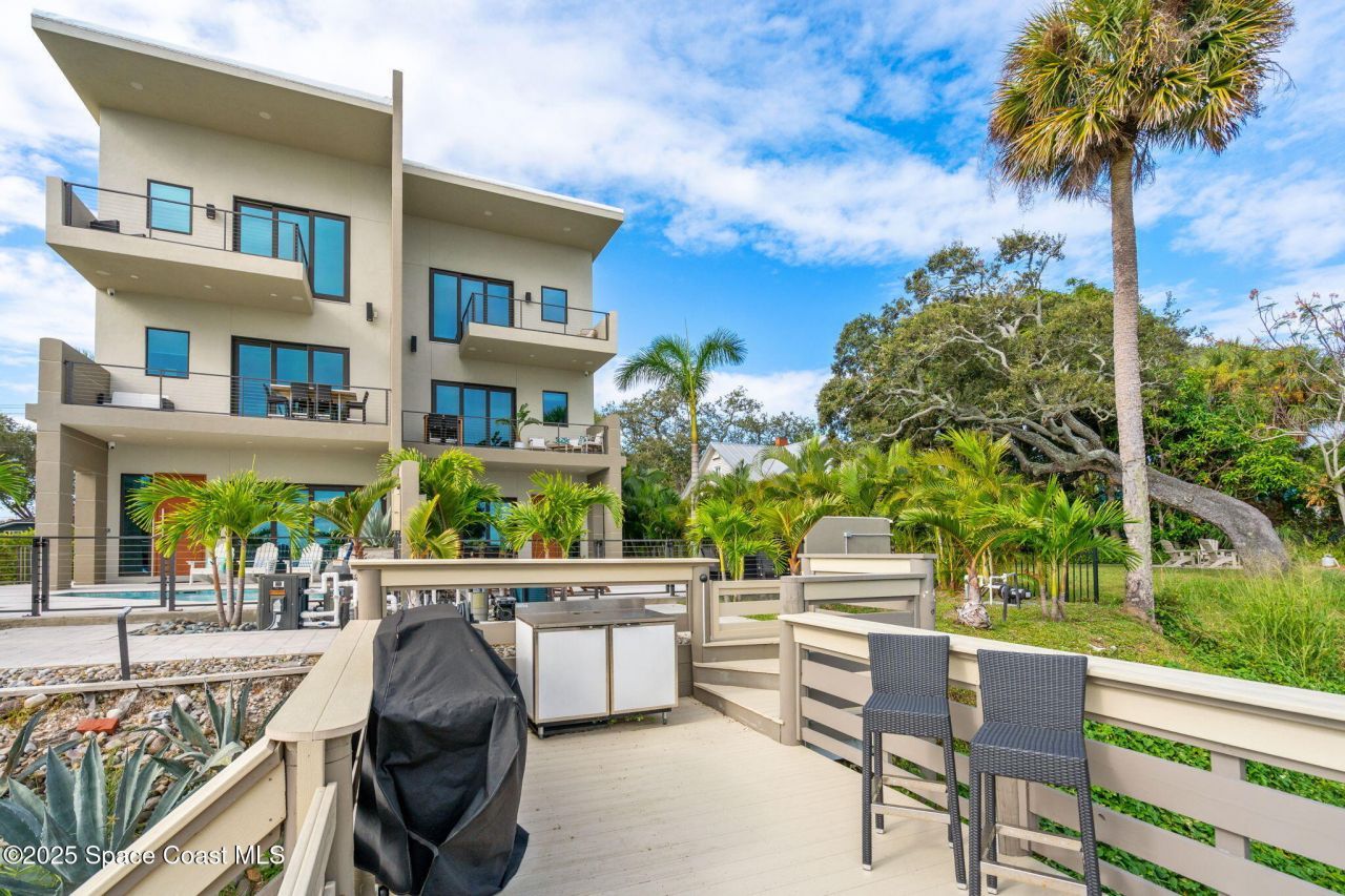 1809 Riverview Drive, Melbourne, FL 32901 Photo