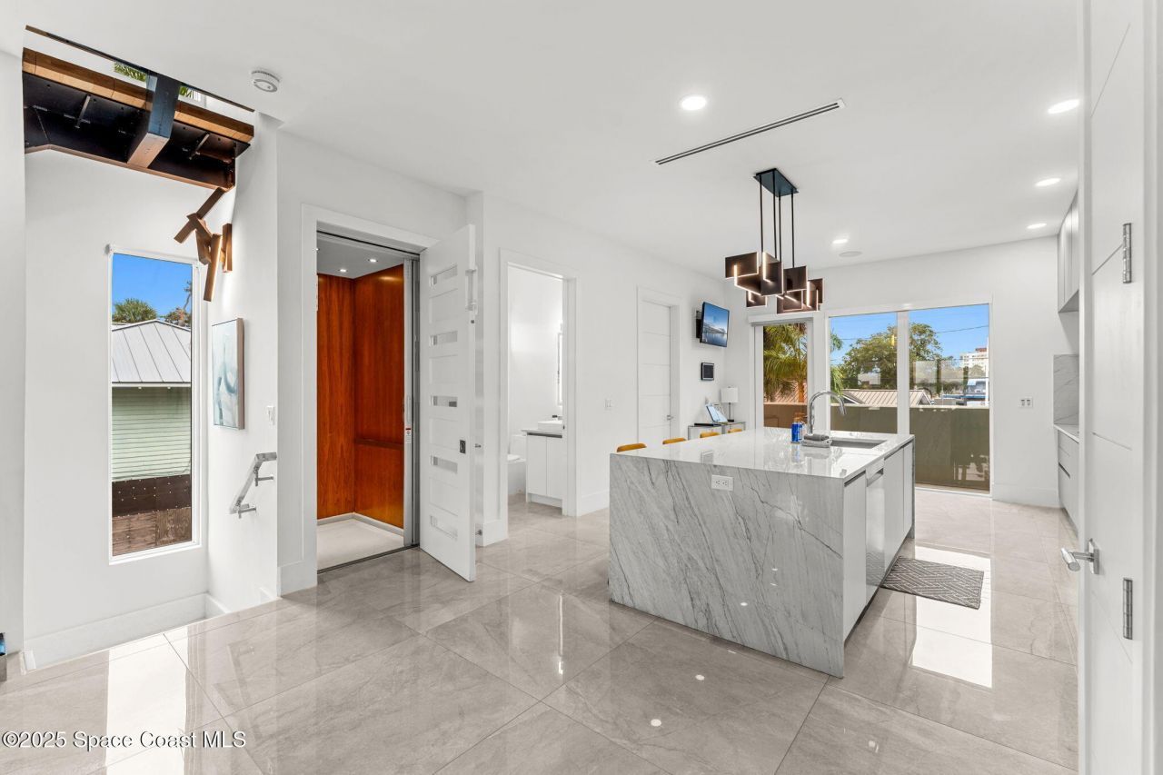 1809 Riverview Drive , Melbourne, FL 32901 Photo