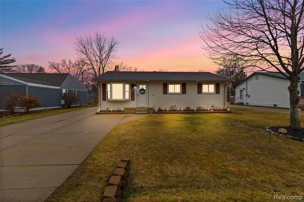 3066 Hessel Avenue, Rochester Hills, MI 48307 Main Photo