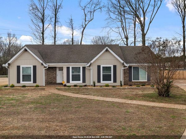 109 Oak Hill Dr, Florence, AL