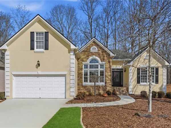 550 Pine Rock Trail, Sugar Hill, GA 30518
