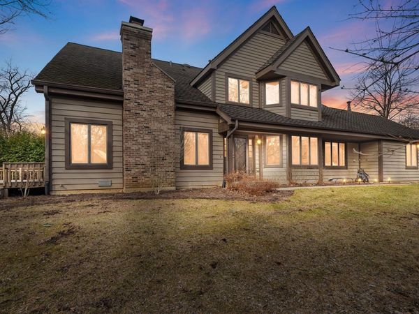 2012 Forest Creek Lane , Unit 2012, Libertyville, IL 60048