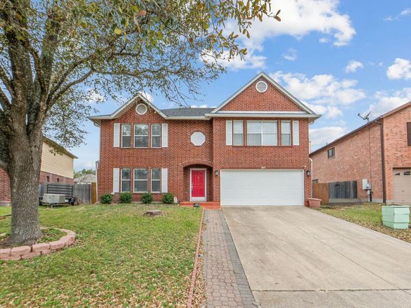 805 Catumet DR, Pflugerville, TX 78660