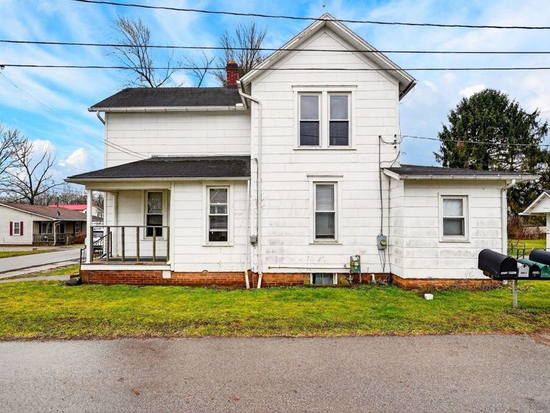 9189 Maple Street , Stoutsville, OH 43154 Photo 3