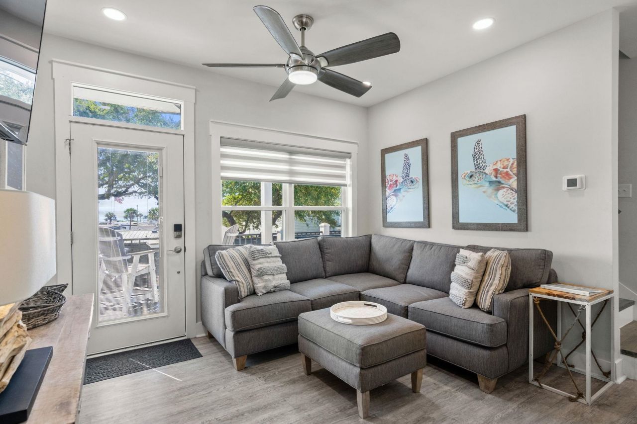 6001 - L25 S Kings Hwy. Photo 17