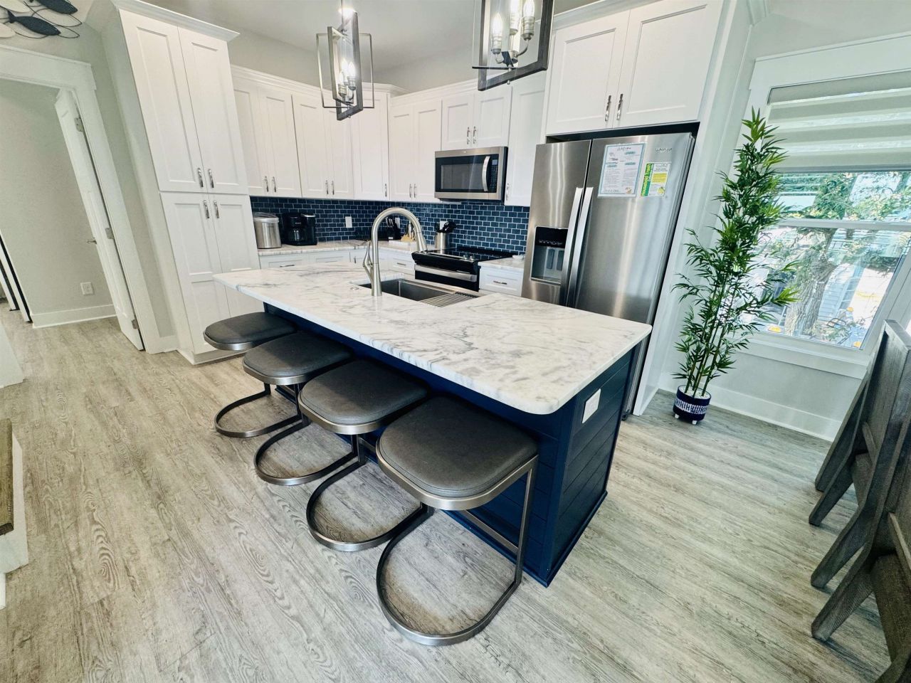 6001 - L25 S Kings Hwy. Photo 19