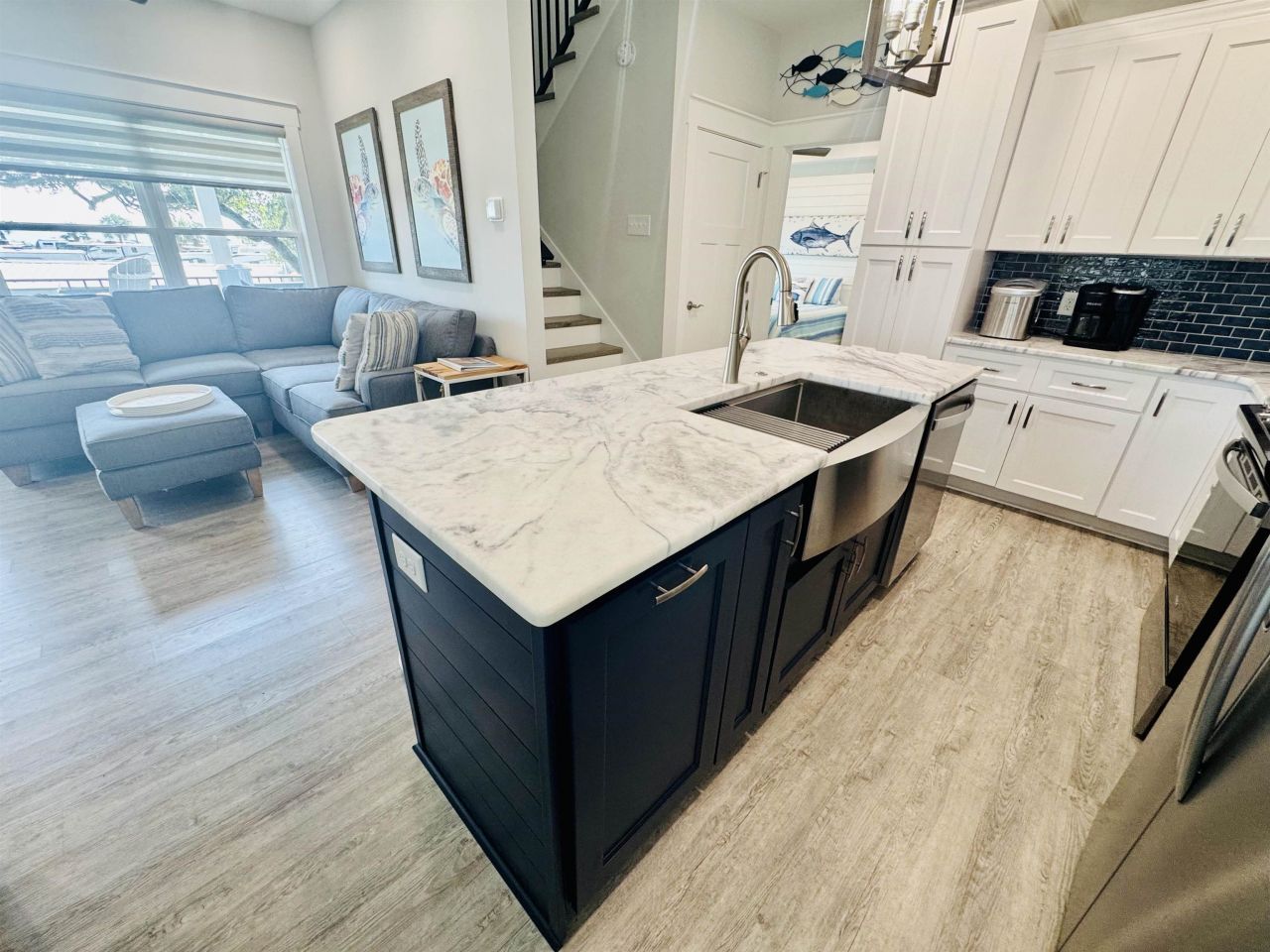 6001 - L25 S Kings Hwy. Photo 20