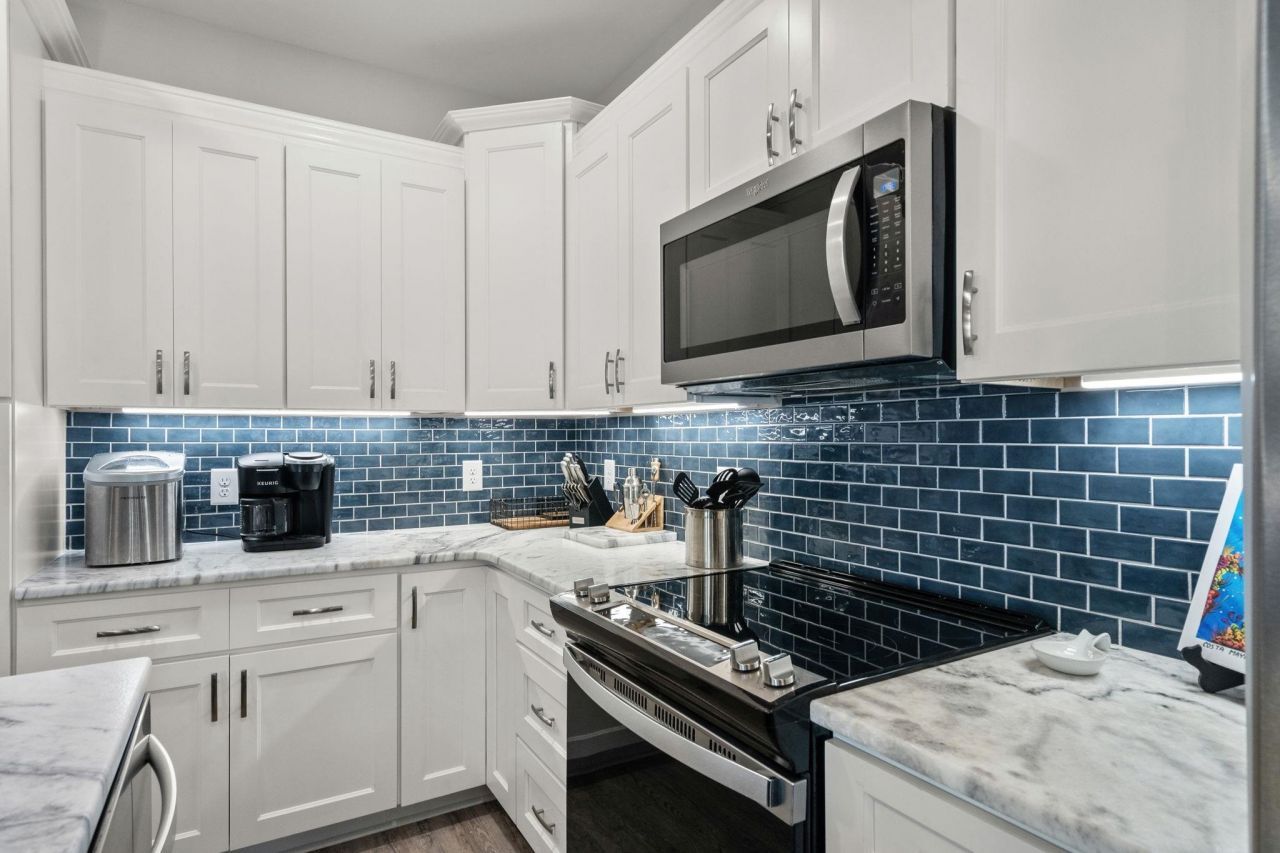 6001 - L25 S Kings Hwy. Photo 21