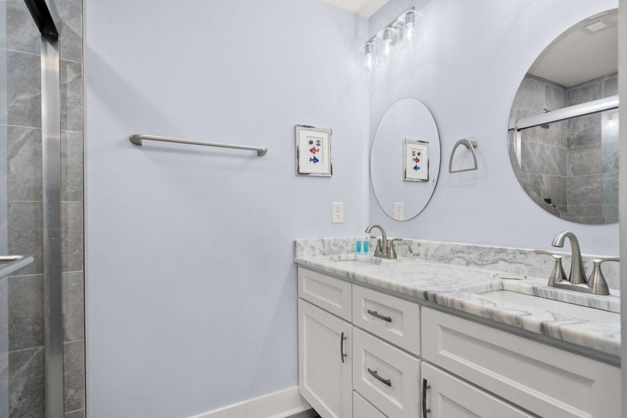 6001 - L25 S Kings Hwy. Photo 36