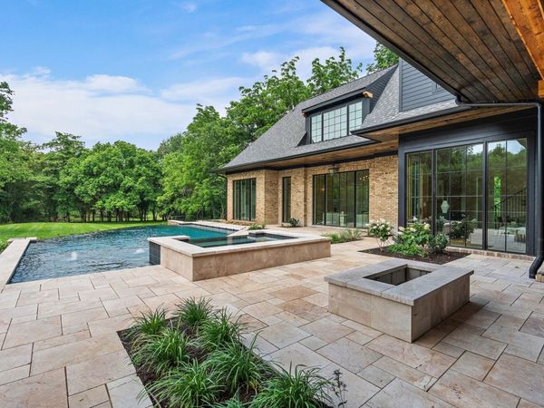 2805 Tyne Blvd, Nashville, TN 37215