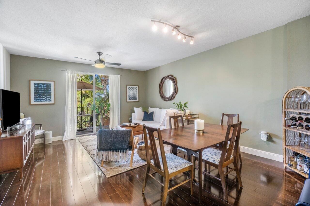 255 NE 3rd Avenue, Unit 2410, Delray Beach, FL 33444 Photo