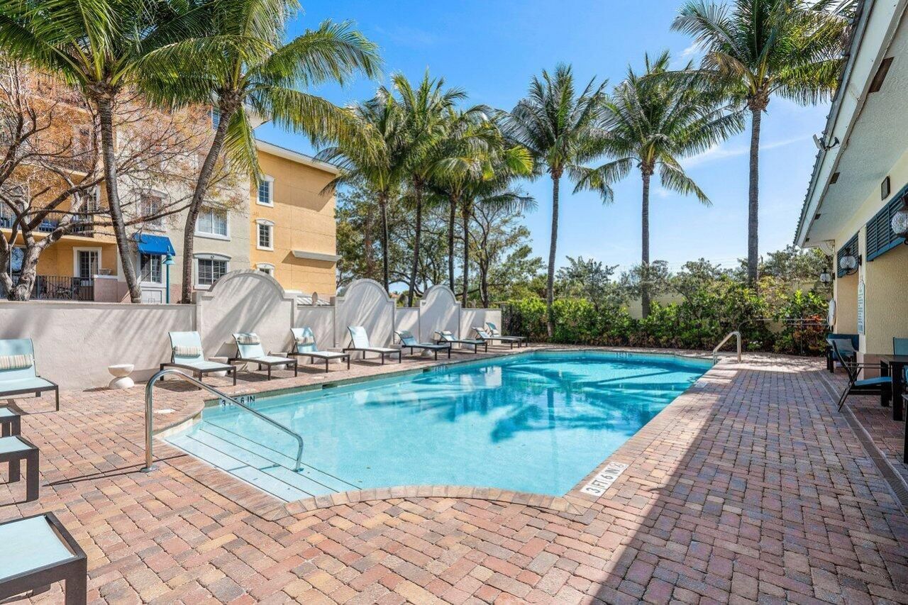 255 NE 3rd Avenue, Unit 2410, Delray Beach, FL 33444 Photo