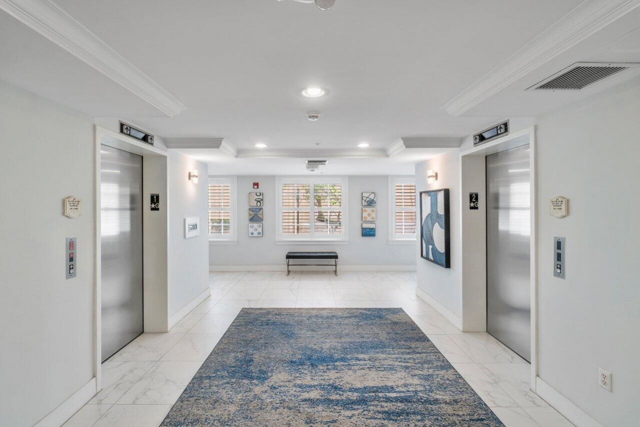 255 NE 3rd Avenue, Unit 2410, Delray Beach, FL 33444 Photo