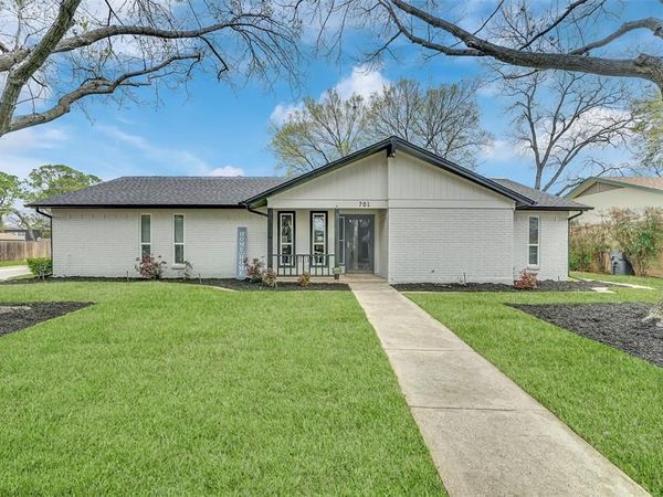 701 Buffalo Drive, Arlington, TX 76013