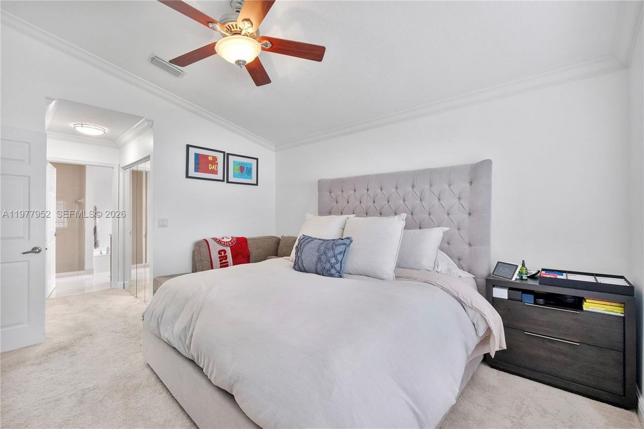 2365 NW 137th Ter , Sunrise, FL 33323 Photo