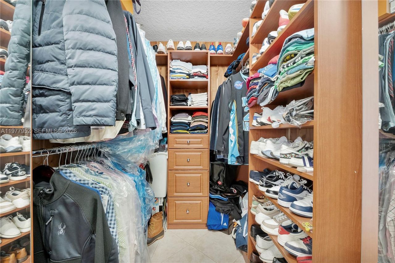 2365 NW 137th Ter , Sunrise, FL 33323 Photo