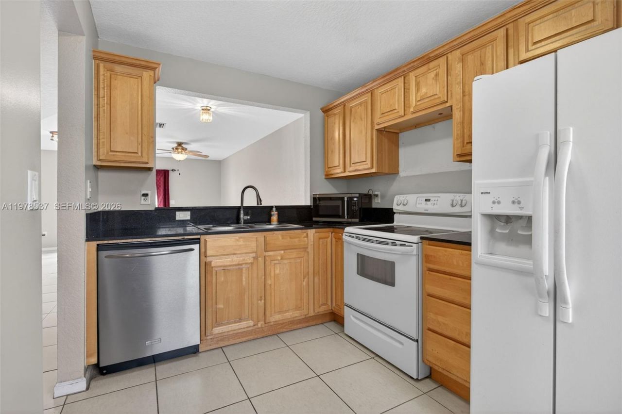 6613 Winfield Blvd , Unit 3-7, Margate, FL 33063 Photo