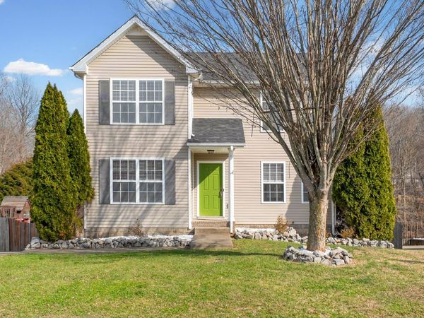 2817 Sharpie Dr , Clarksville, TN 37040