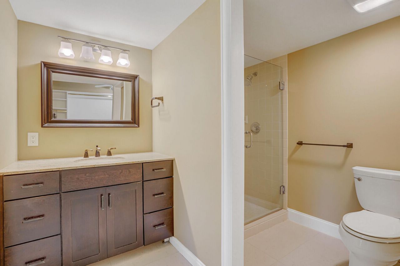 6073 Balboa Circle, Unit 105, Boca Raton, FL 33433 Photo