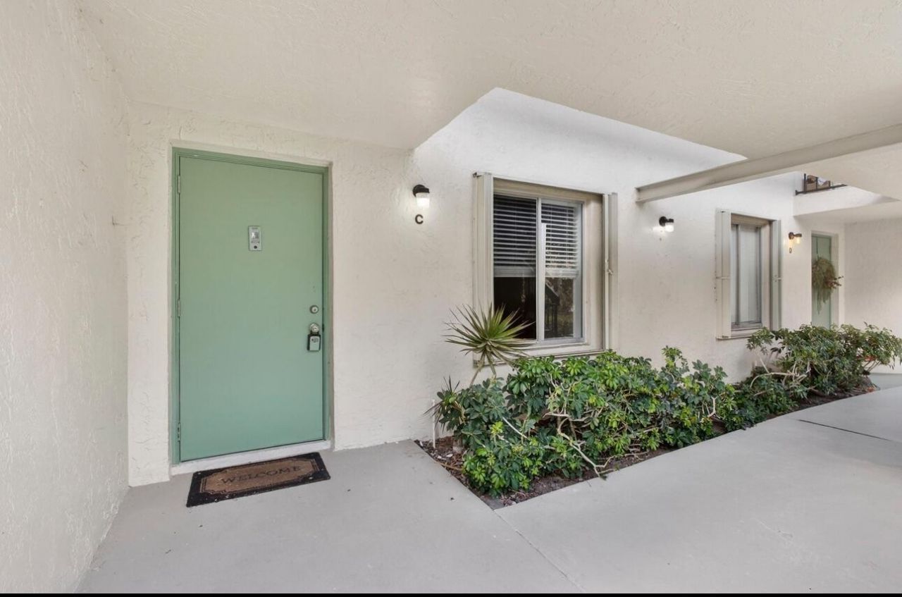 6258 Chasewood Drive, Unit C, Jupiter, FL 33458 Photo