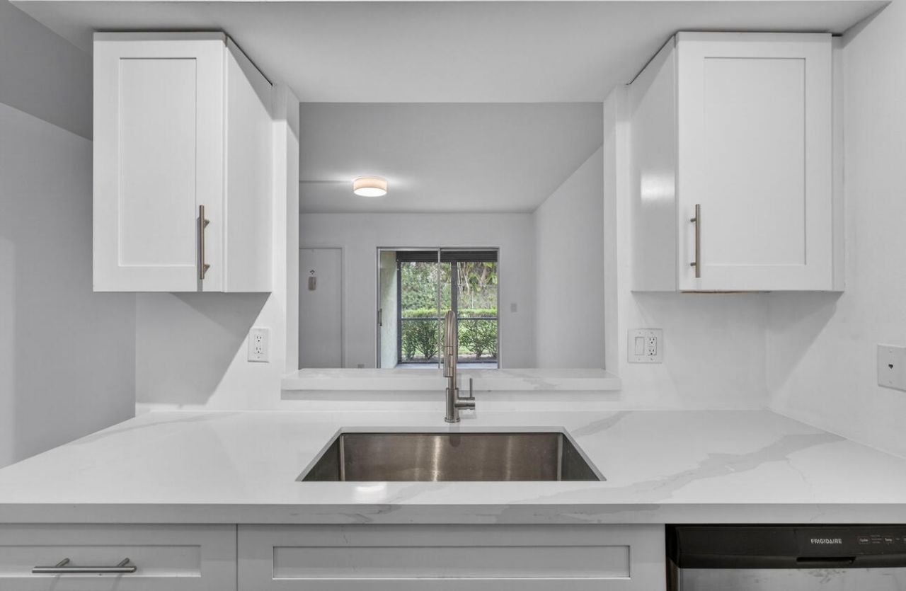 6258 Chasewood Drive, Unit C, Jupiter, FL 33458 Photo