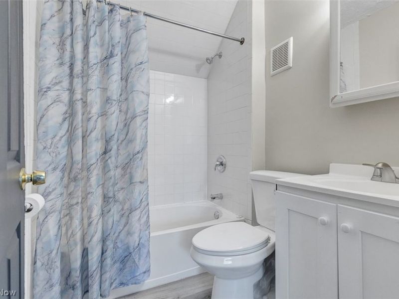 3279 W 44th Street , Cleveland, OH 44109 Photo 15